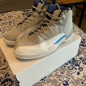 Mens Jordan retro 12 UNC